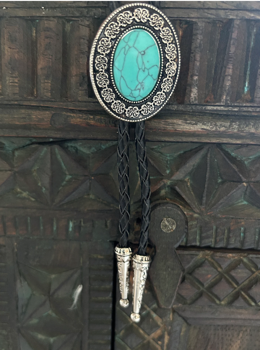Oval Turquoise Bolo Tie