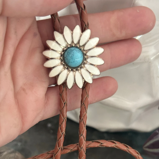 Daisy Bolo tie