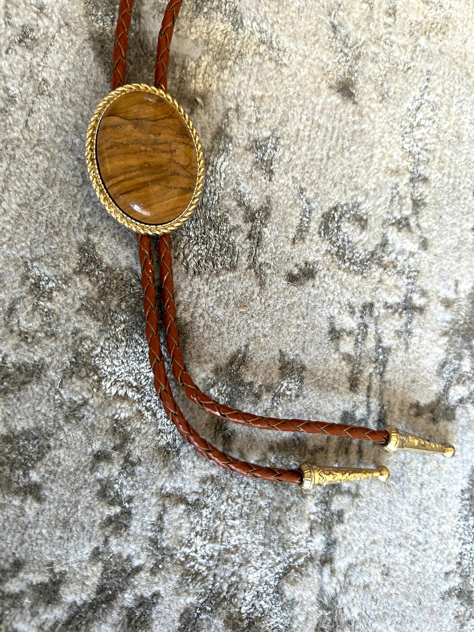 Golden Sandstone Bolo Tie