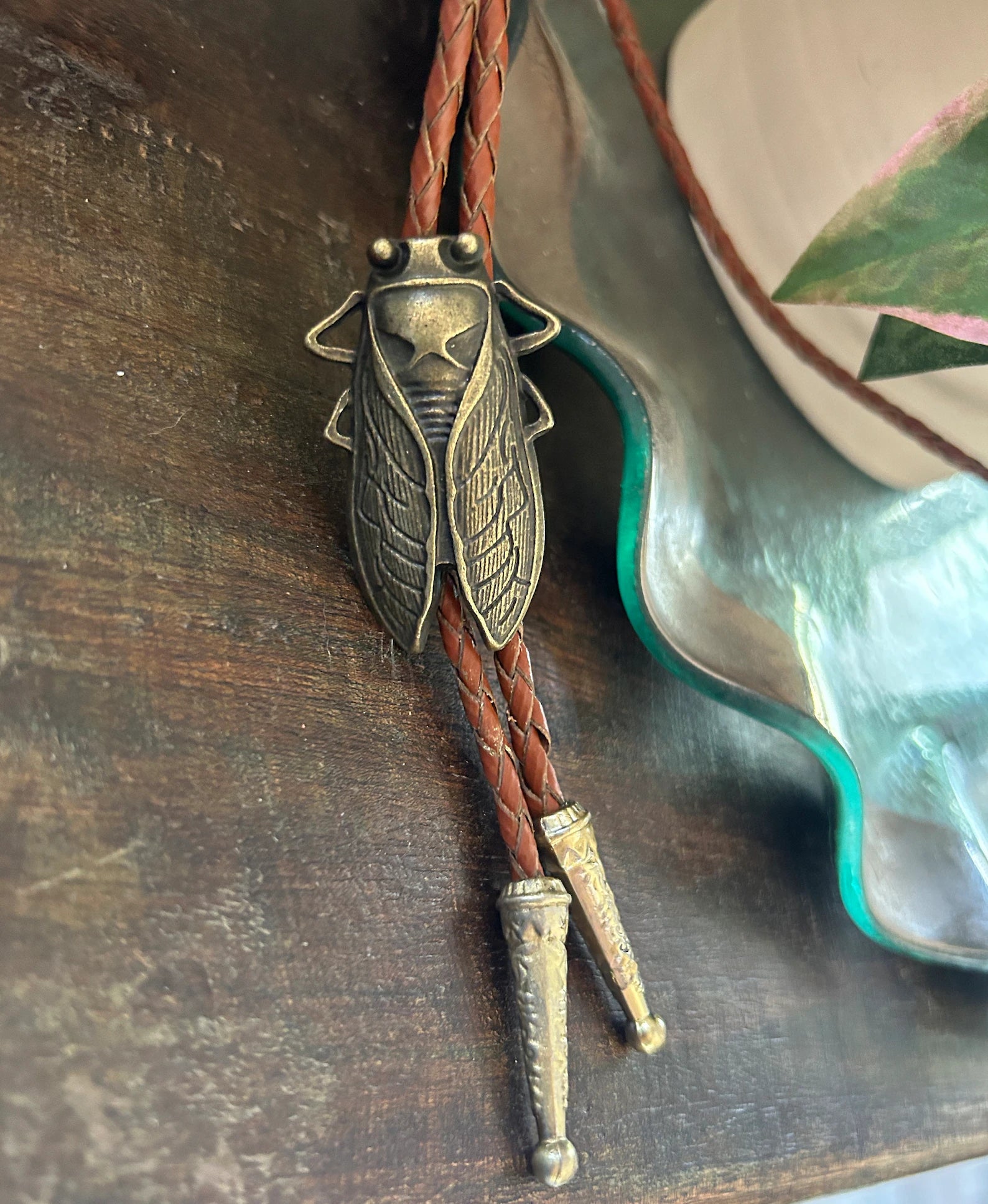 Golden Cicada Bolo Tie