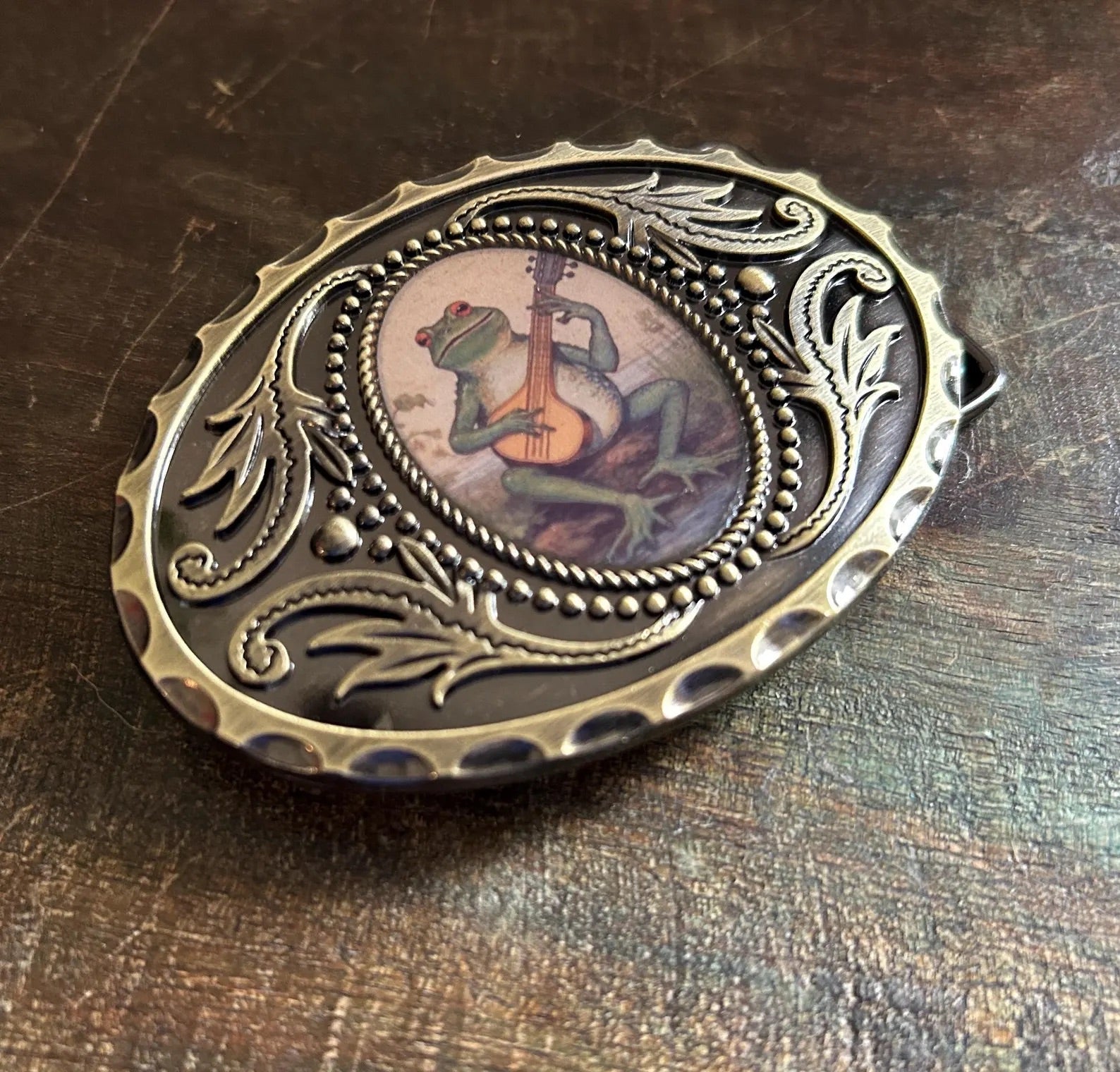 Banjo Frog Belt Buckle Antique Gold