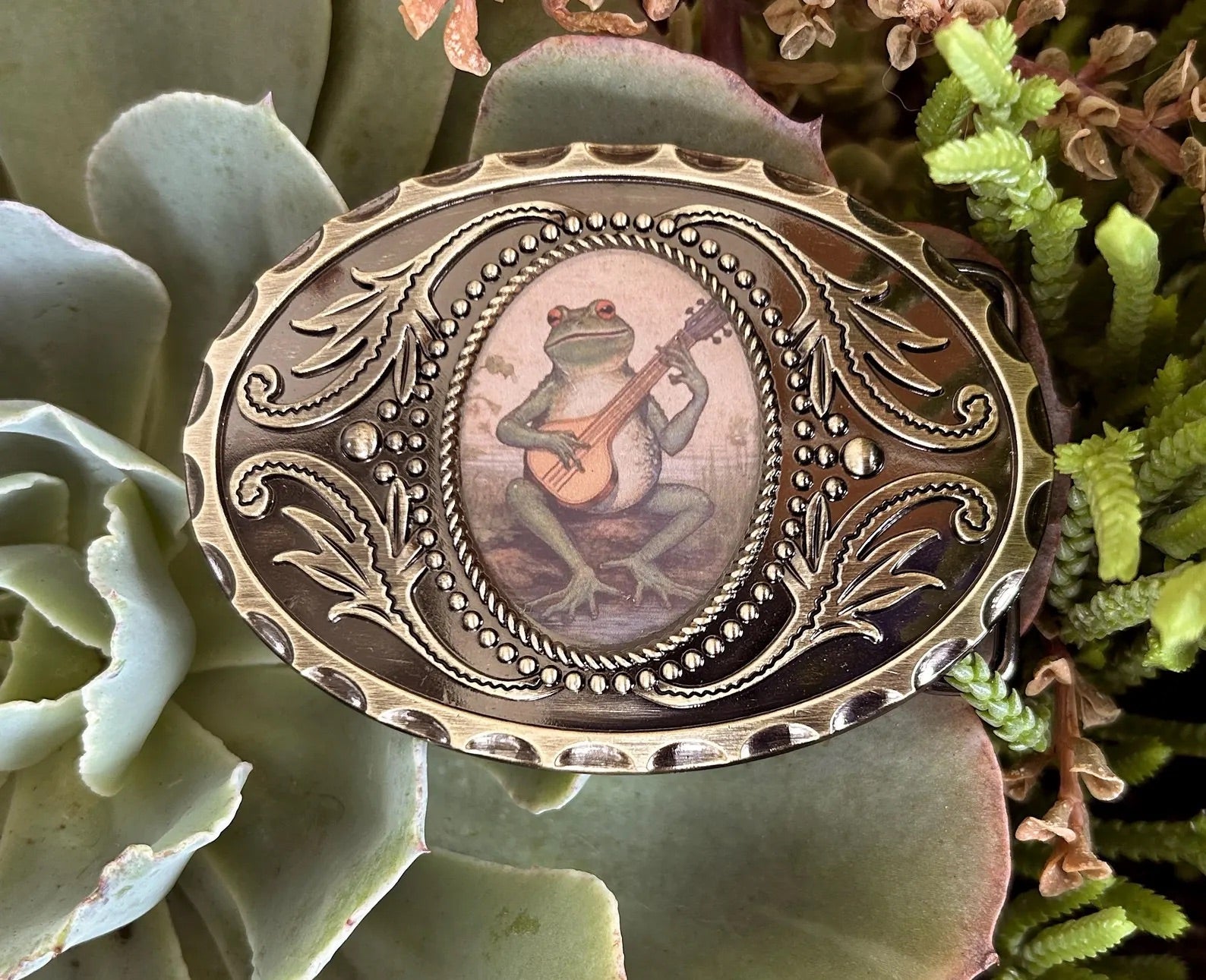 Banjo Frog Belt Buckle Antique Gold