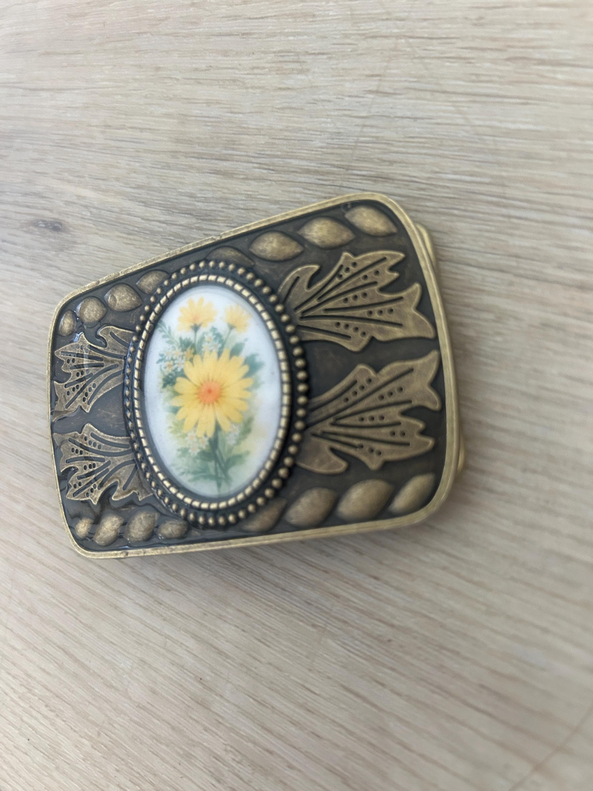 Country Daisy Belt Buckle