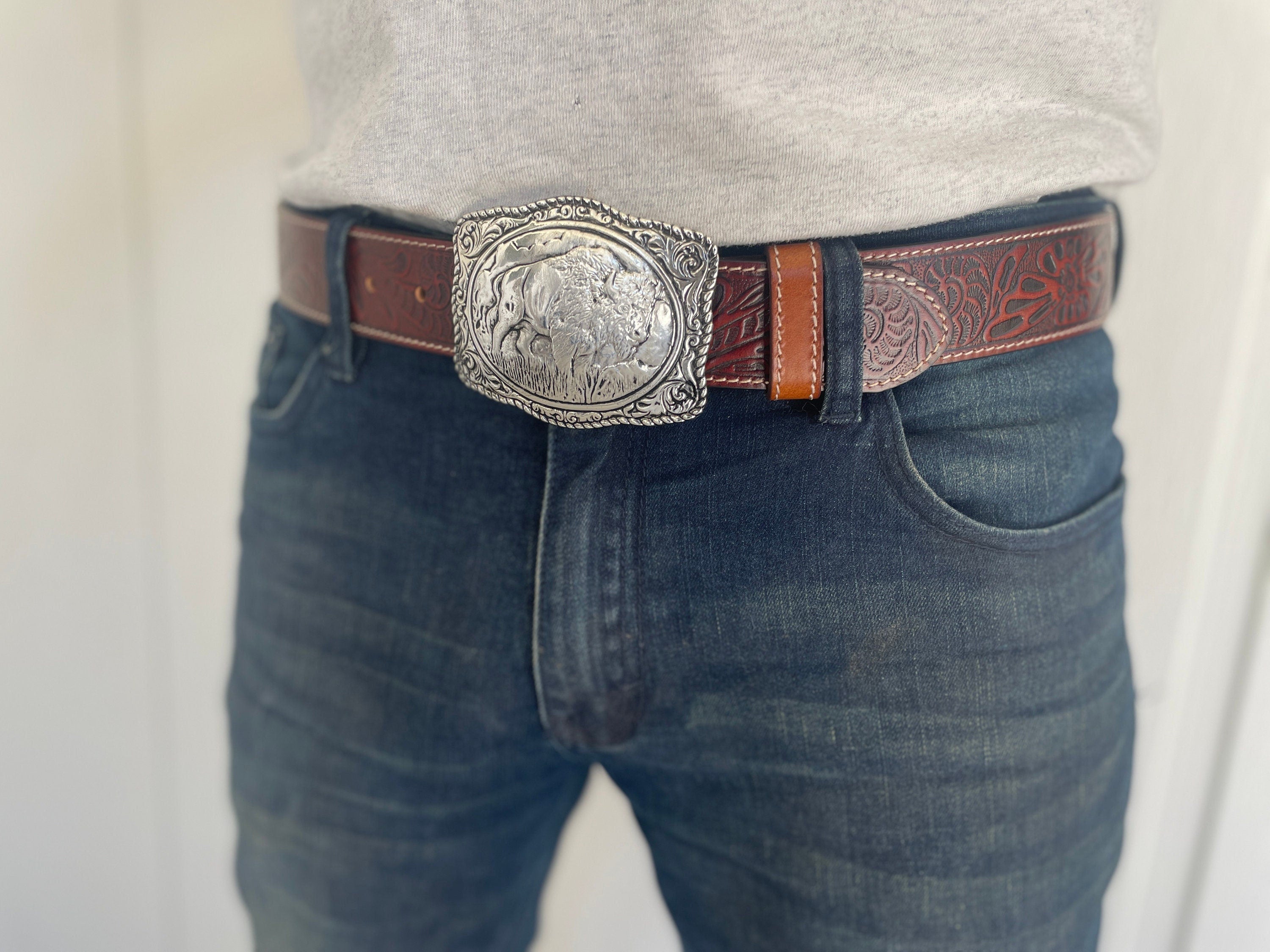 Buffalo Buckle Tooled Brown Leather Belt