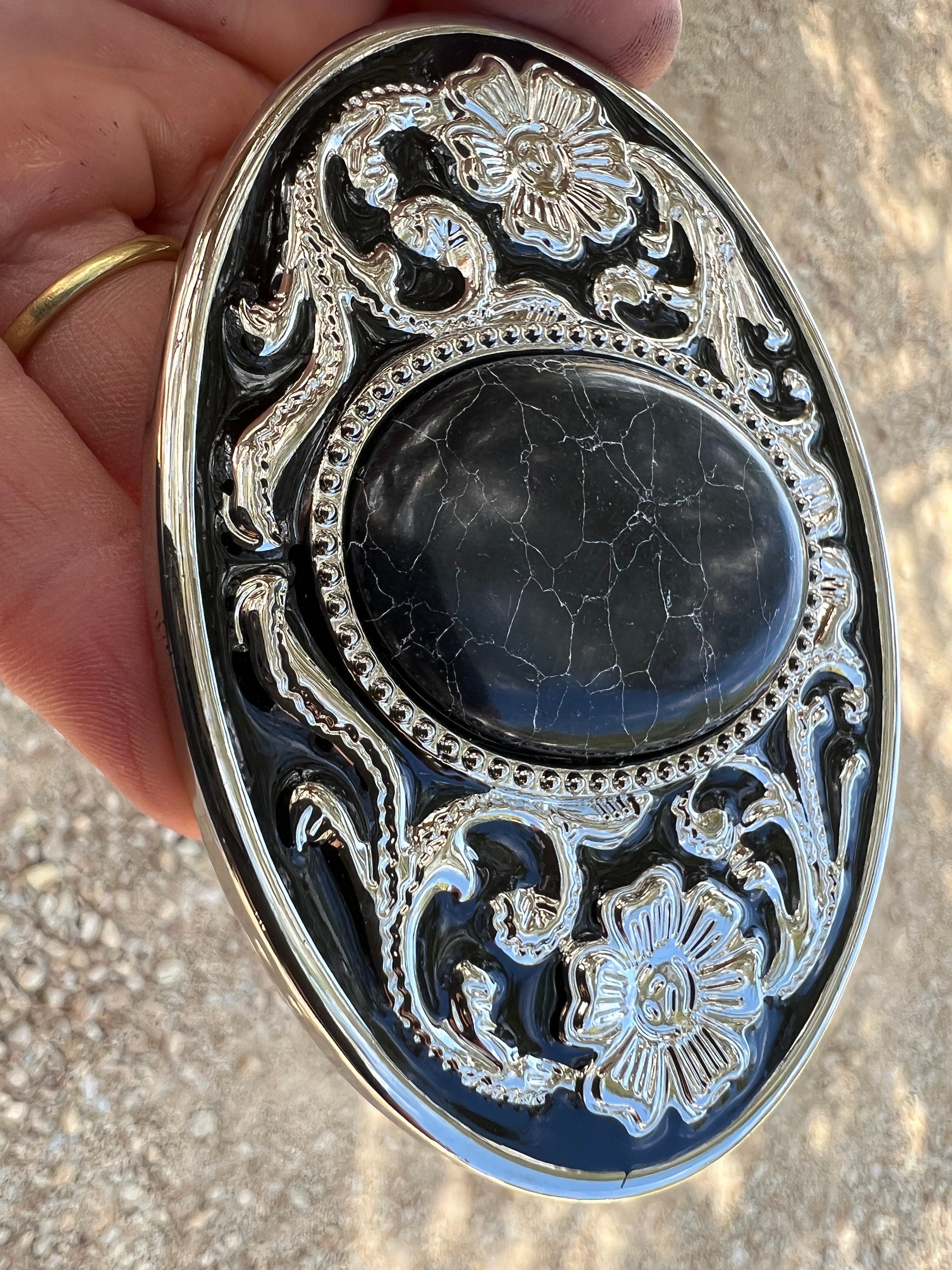 Black Vein Belt Buckle