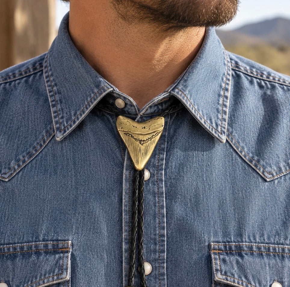 Sharks Tooth Bolo Tie