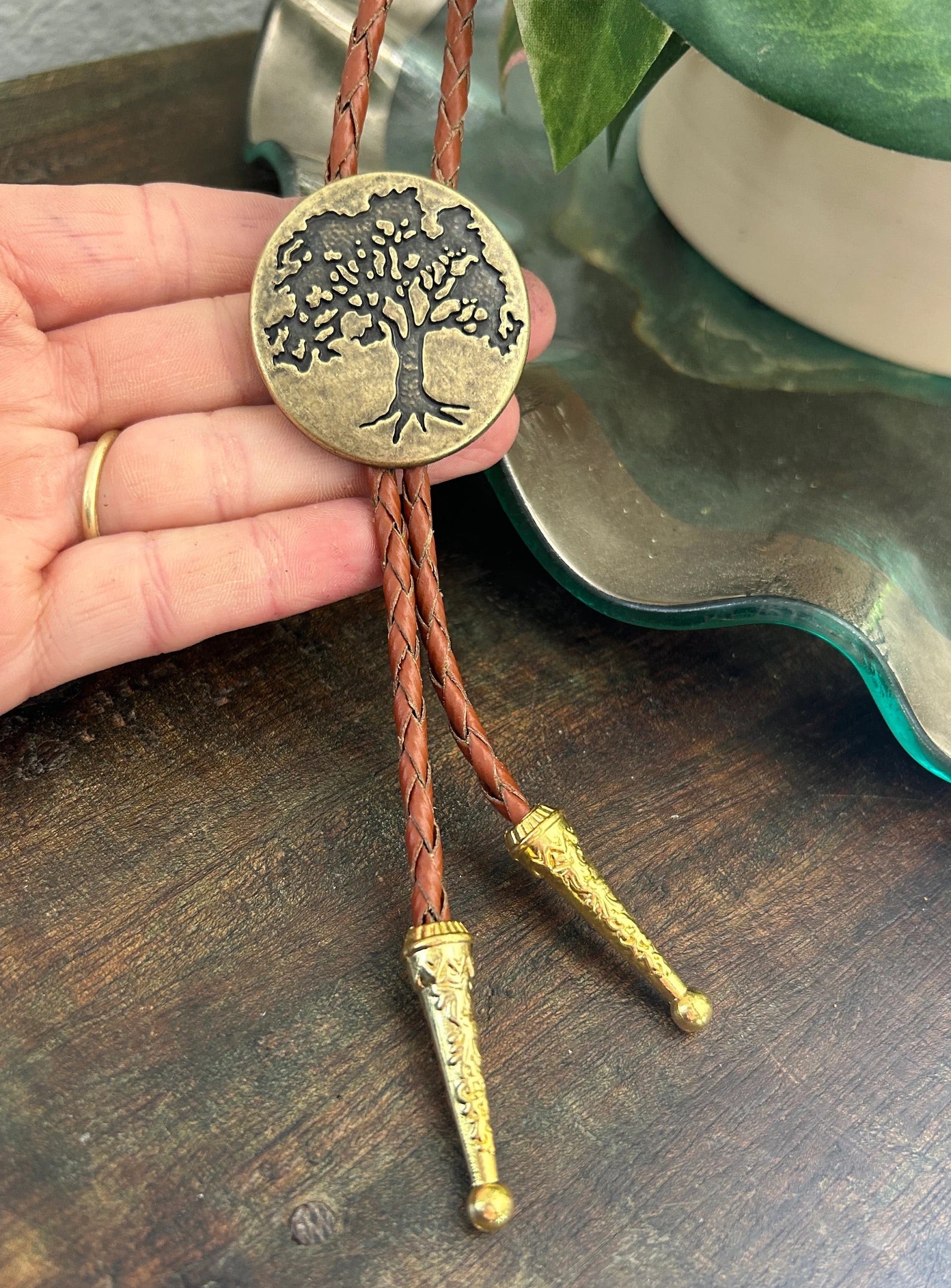 Oak Tree Bolo Tie