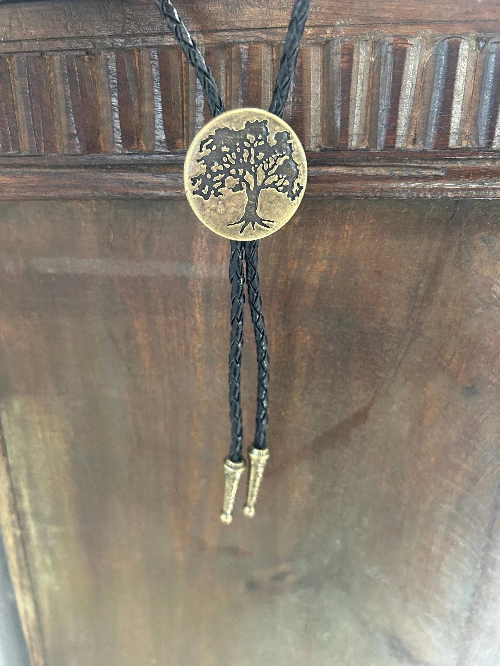 Oak Tree Bolo Tie