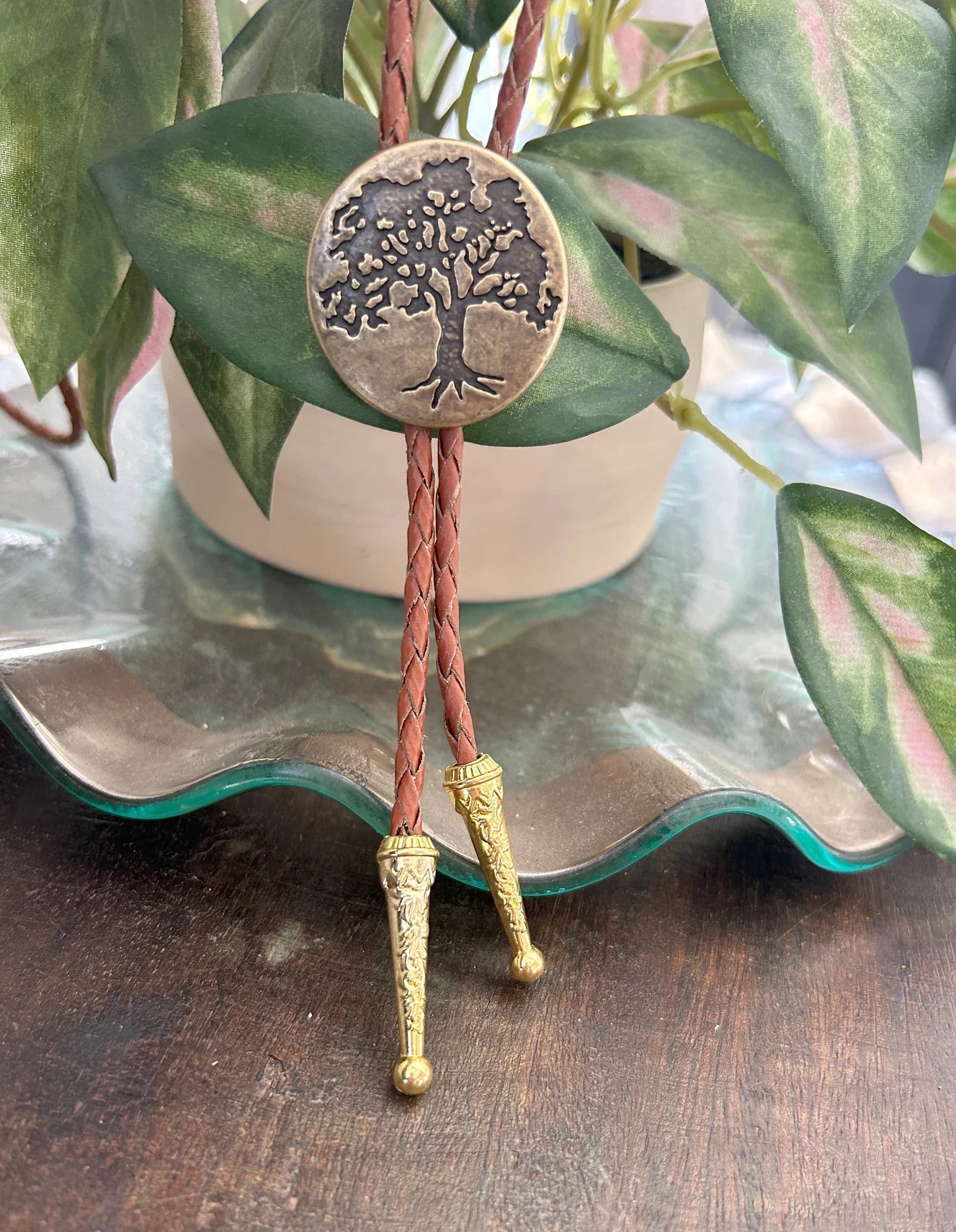 Oak Tree Bolo Tie