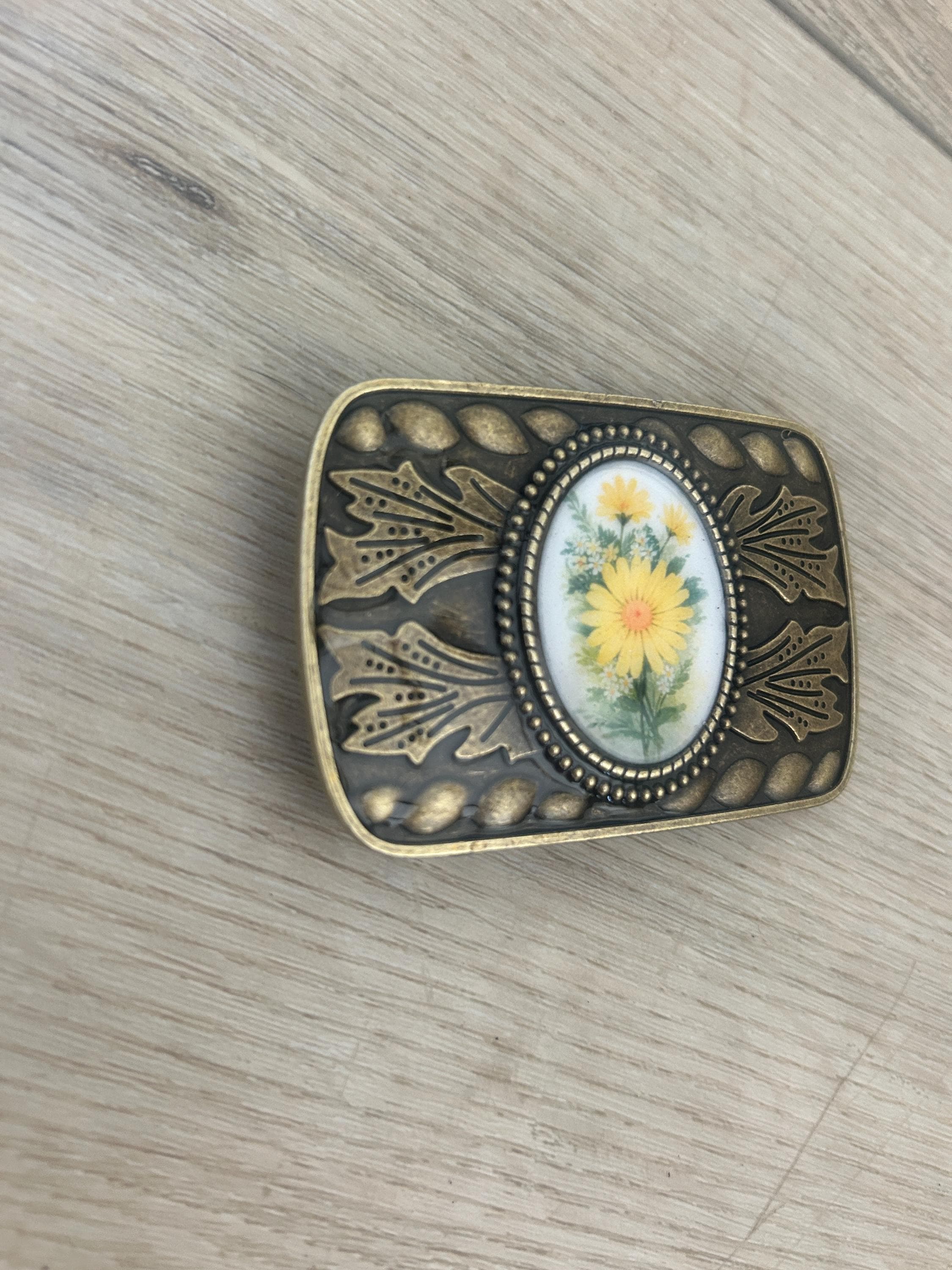 Country Daisy Belt Buckle